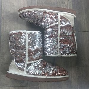 UGG AUSTRALIA SEQUINED BOOTS WOMANS 9